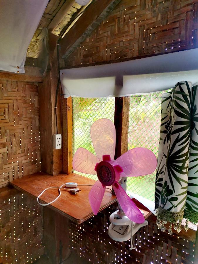 Junjals Backpackers Chalet Bohol Bagian luar foto